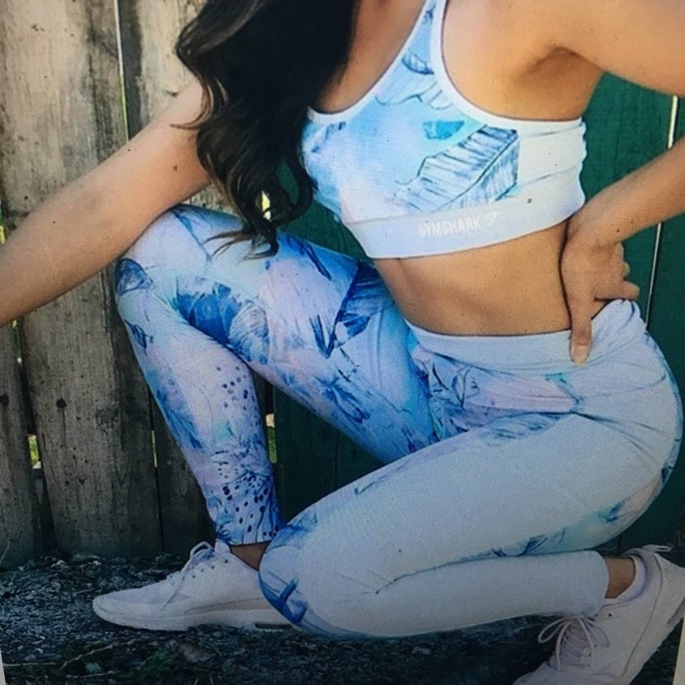 Gymshark Light Blue Floral Leggings and Sports Bra Set Medium